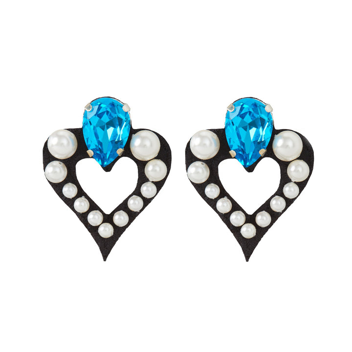 Aquamarine blue crystal hearts earrings with pearls.