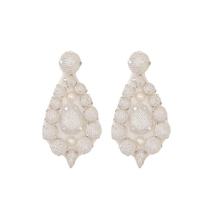 Bell bridal ivory lurex earrings.