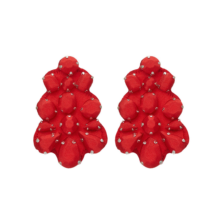 Chandelier earrings red silk.