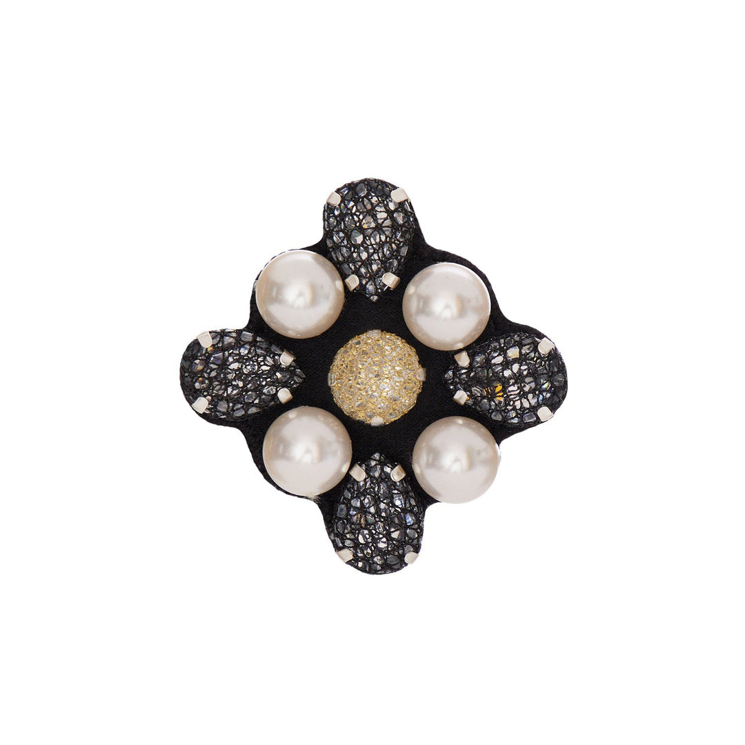 Daisy Brooch