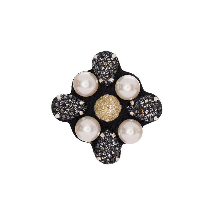 Daisy Brooch