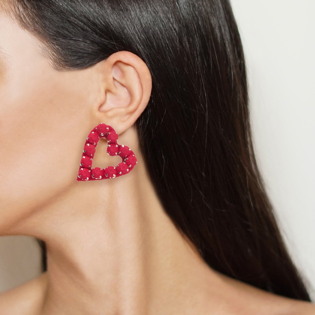 Hearts earrings silk veil on model.