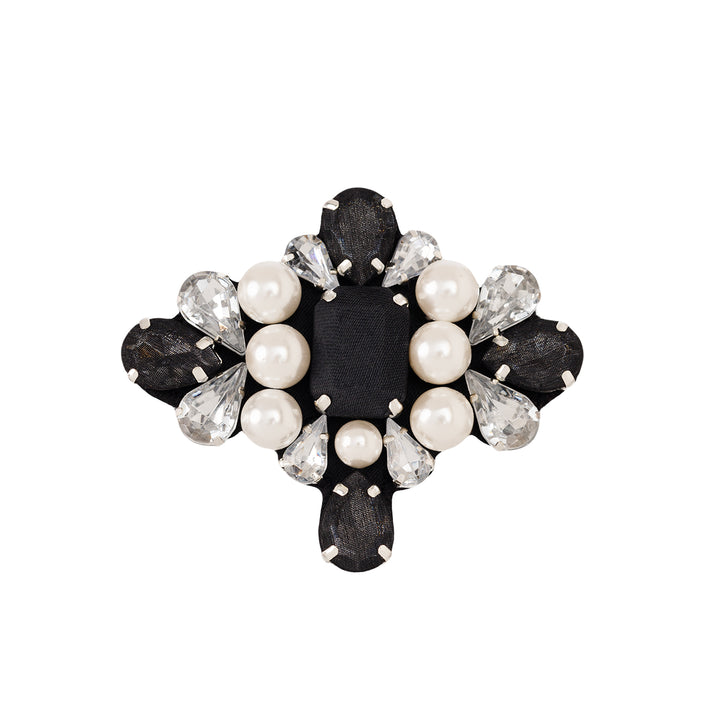 Queen Pearls Brooch