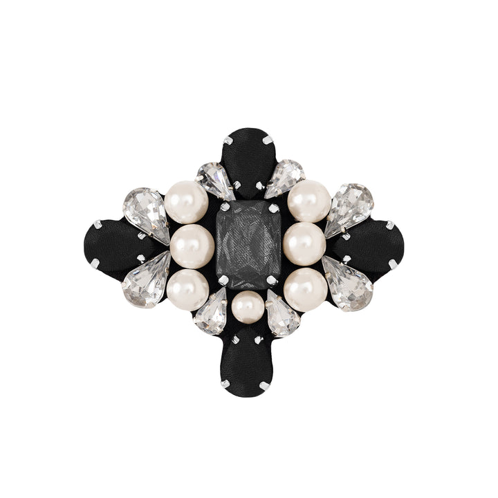 Queen Silk Pearls Brooch